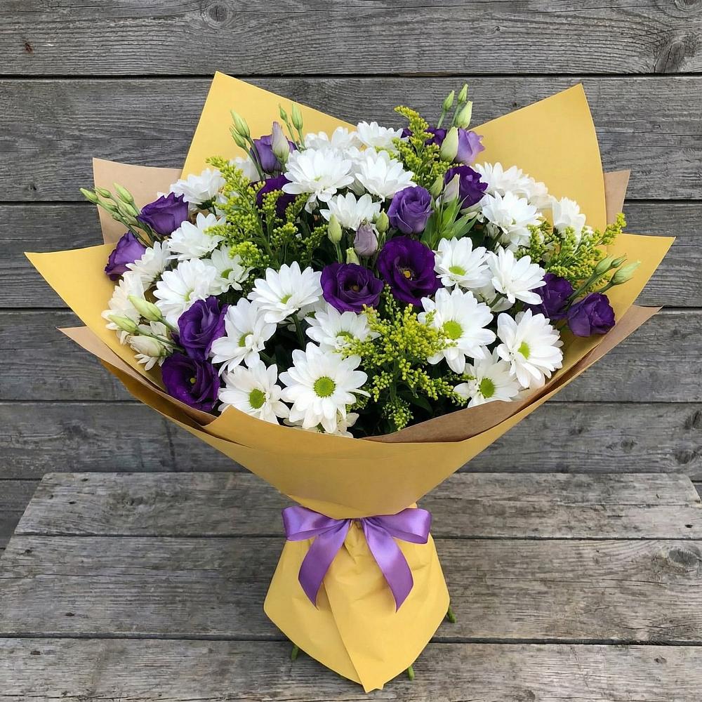 Букет цветов из: Ирисы, Хризантемы и Ромашки в Бикине