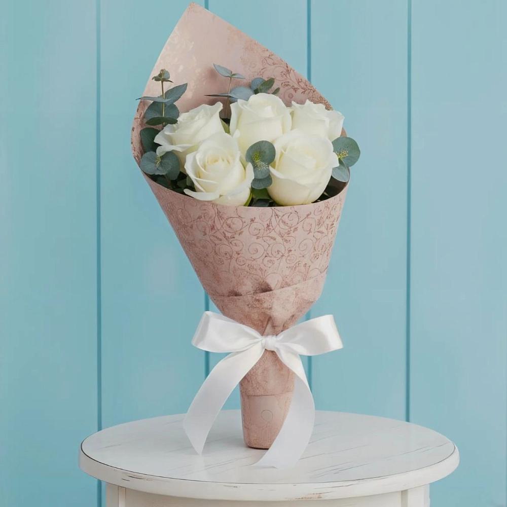 Букет цветов из: Розы в Бикине