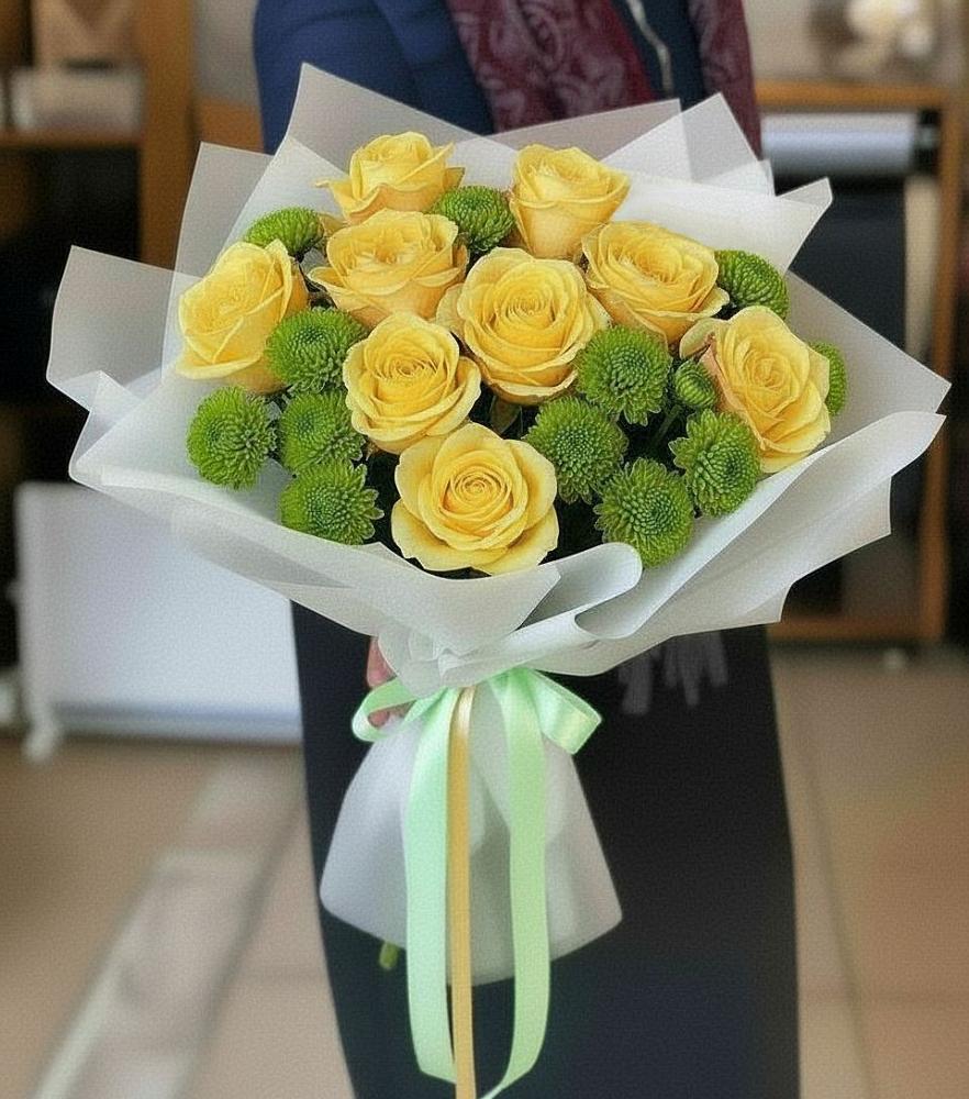 Букет цветов из: Хризантемы и Розы в Бикине