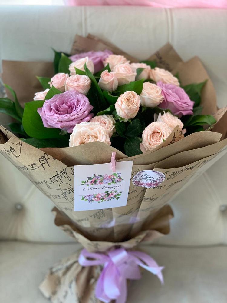 Букет цветов из: Розы в Бикине