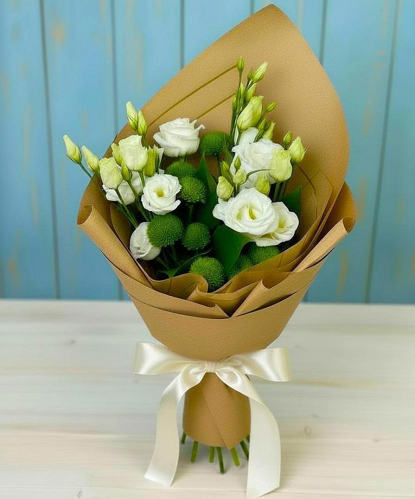 Букет цветов из: Хризантемы и Лизиантусы в Бикине