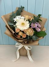 Букет цветов из:  Герберы и Хризантемы в Бикине