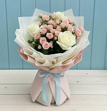 Букет цветов из:  Розы в Бикине