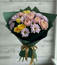 Букет цветов из:  Хризантемы и Розы в Бикине