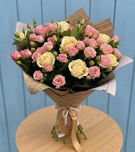 Букет цветов из:  Розы в Бикине