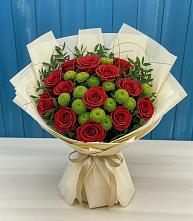 Букет цветов из:  Розы и Хризантемы в Бикине