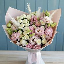 Букет цветов из:  Альстромерии и Розы в Бикине