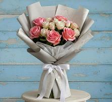 Букет цветов из:  Розы в Бикине